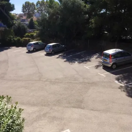 De 2 Chambres Avec Jardin Clos Et Wifi A Sur Mer A 1 Km De La Plage